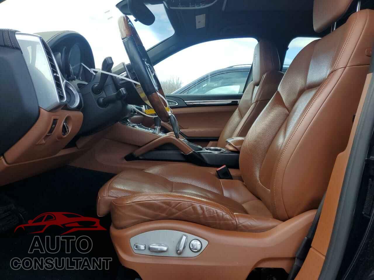 PORSCHE CAYENNE 2016 - WP1AA2A22GKA36704