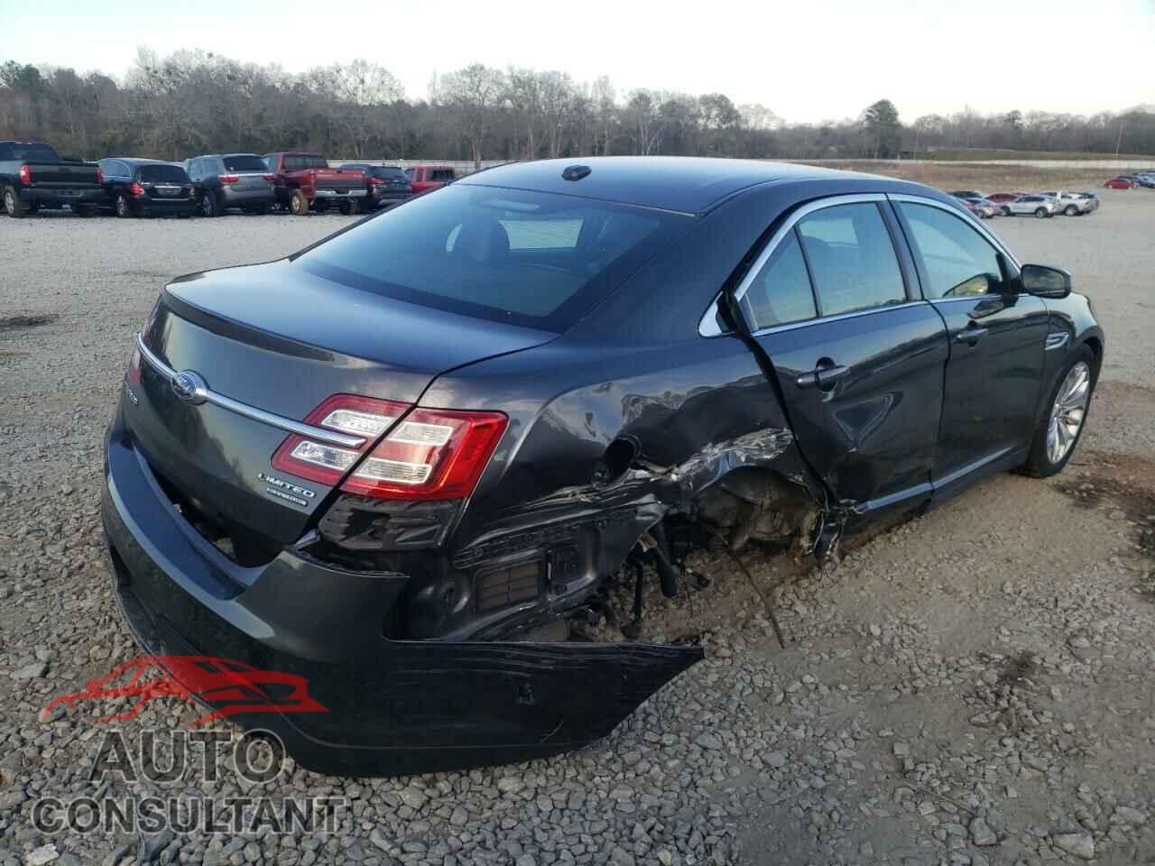 FORD TAURUS 2018 - 1FAHP2F84JG103248