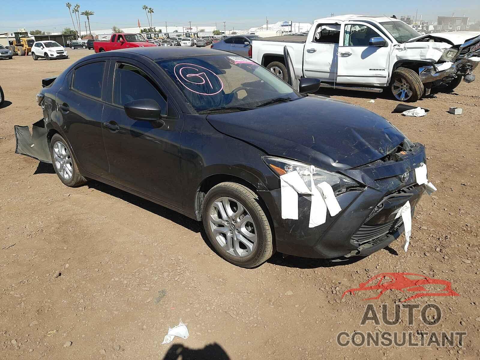 TOYOTA YARIS 2018 - 3MYDLBYV6JY308884