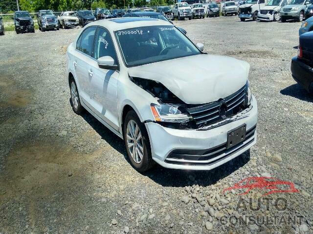 VOLKSWAGEN JETTA 2017 - 3VWDB7AJ3HM302447