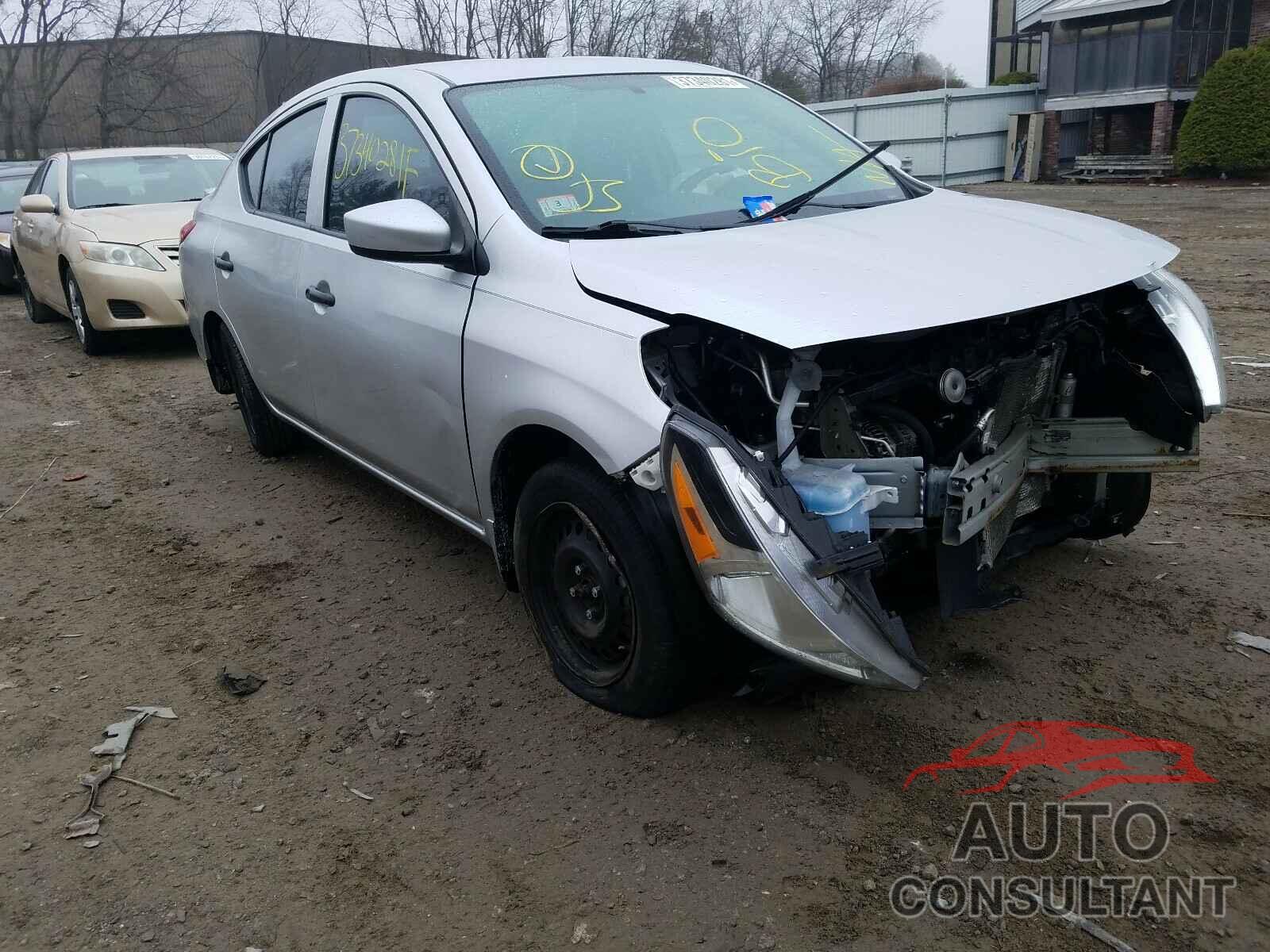 NISSAN VERSA 2017 - 3N1CN7AP0HL880783