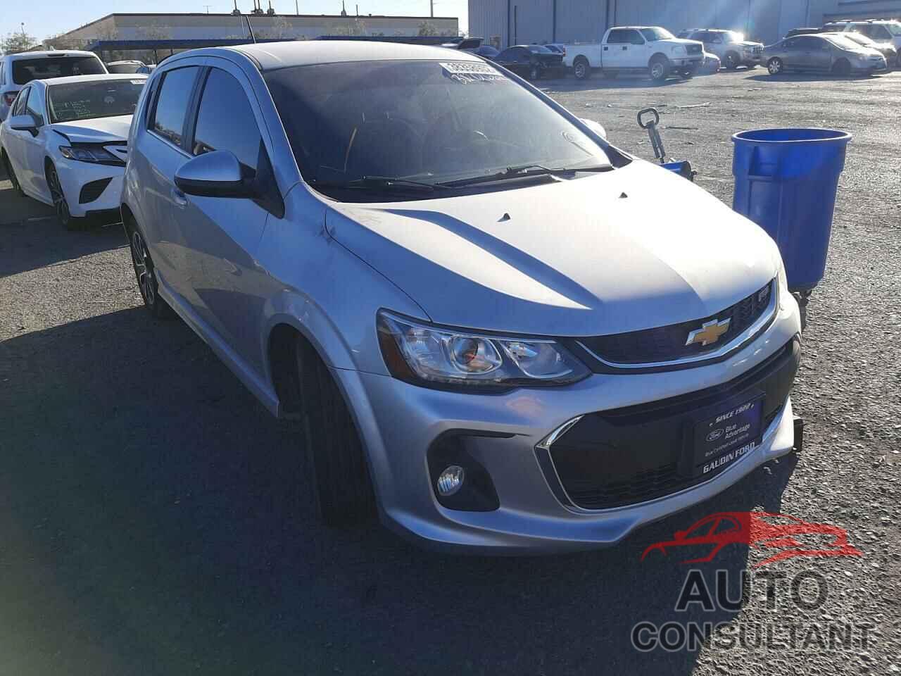 CHEVROLET SONIC 2017 - 1G1JD6SH1H4137671