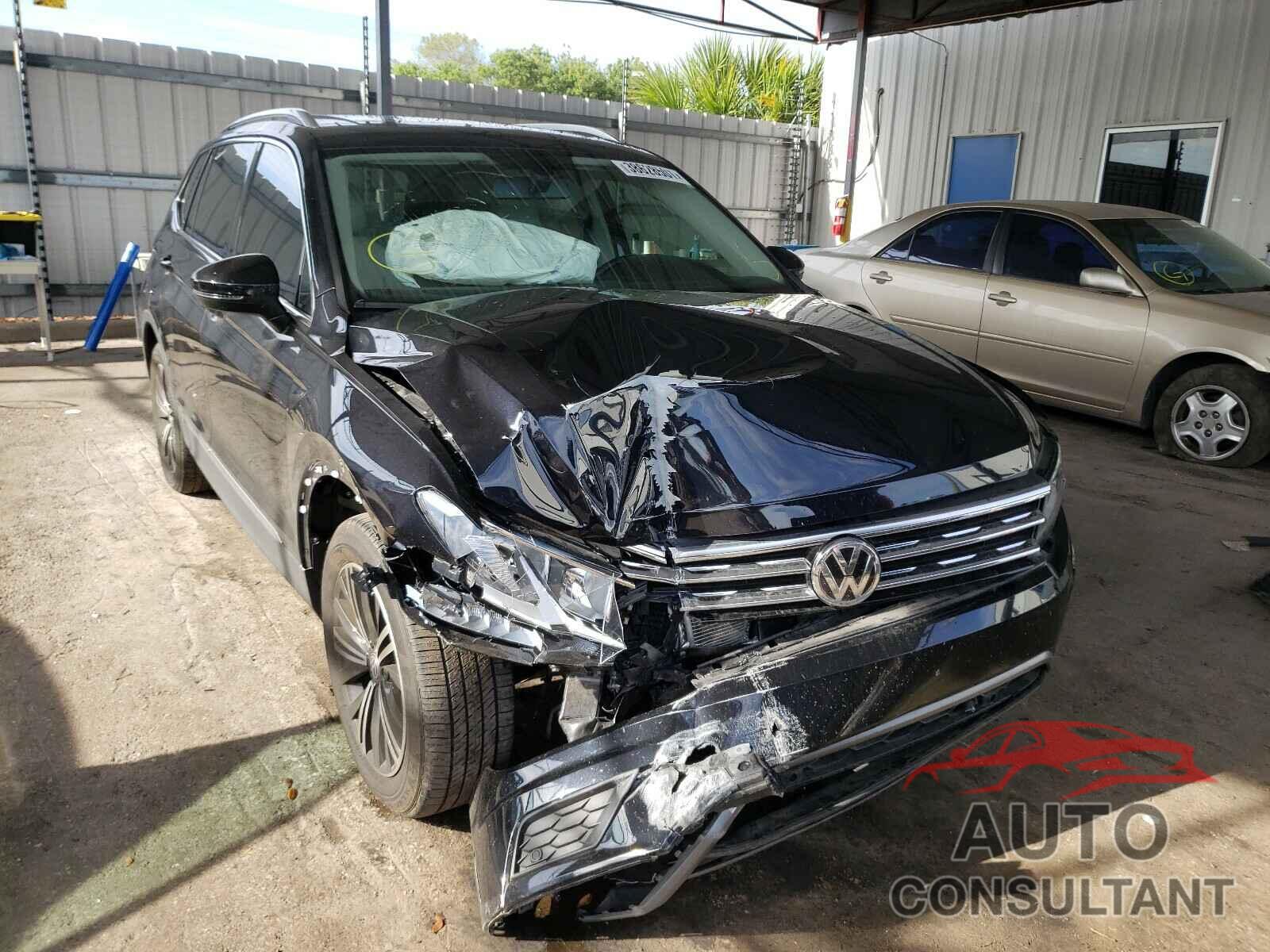 VOLKSWAGEN TIGUAN 2019 - 3VV3B7AX1KM133895