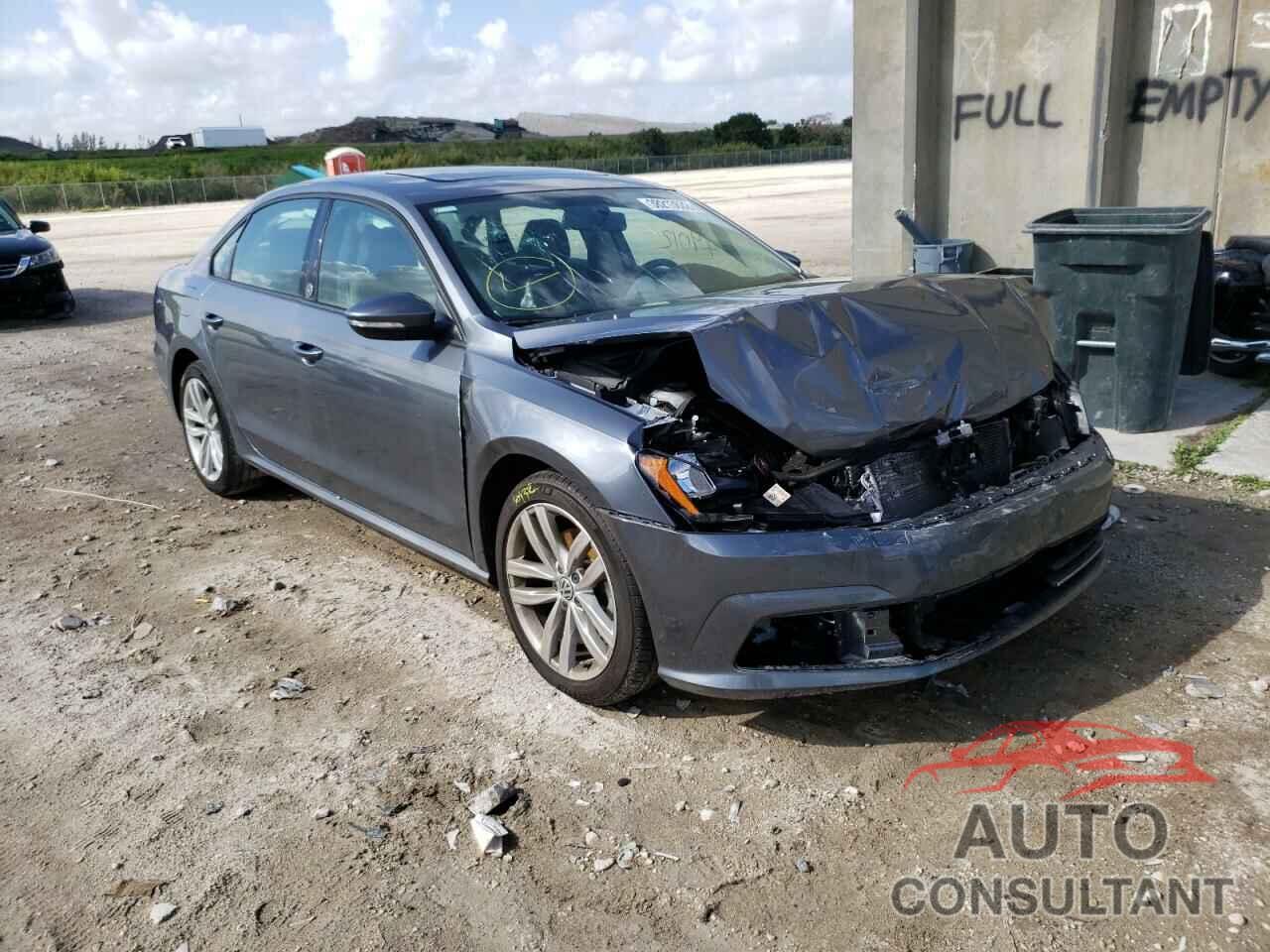 VOLKSWAGEN PASSAT 2019 - 1VWLA7A37KC007862