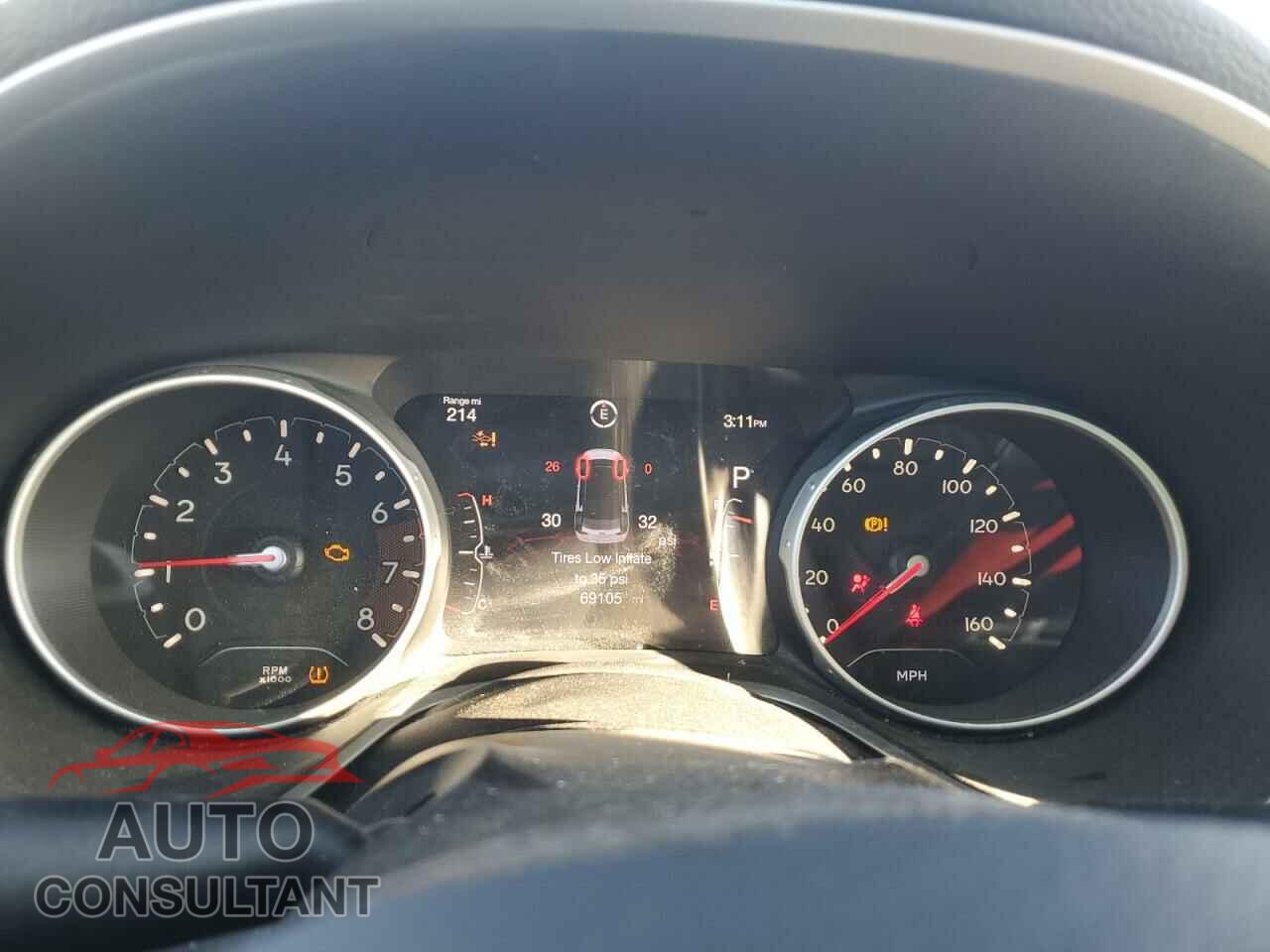 JEEP COMPASS 2018 - 3C4NJCCB1JT358097