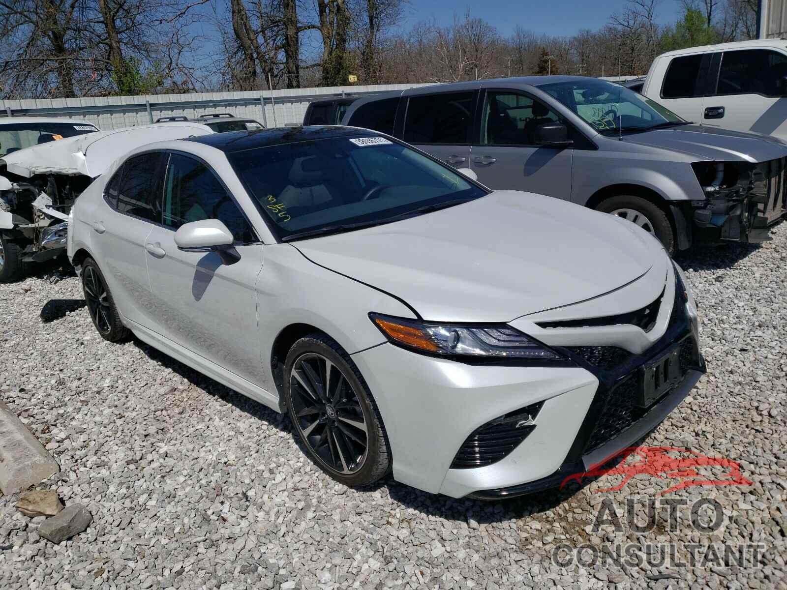 TOYOTA CAMRY 2019 - 4T1B61HK8KU772532