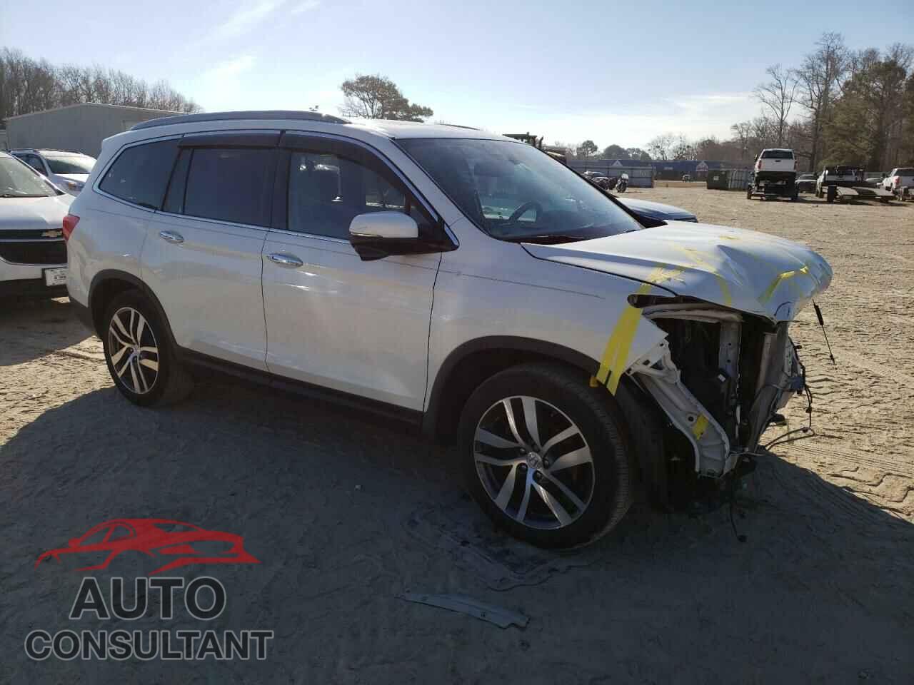 HONDA PILOT 2017 - 5FNYF5H97HB039487