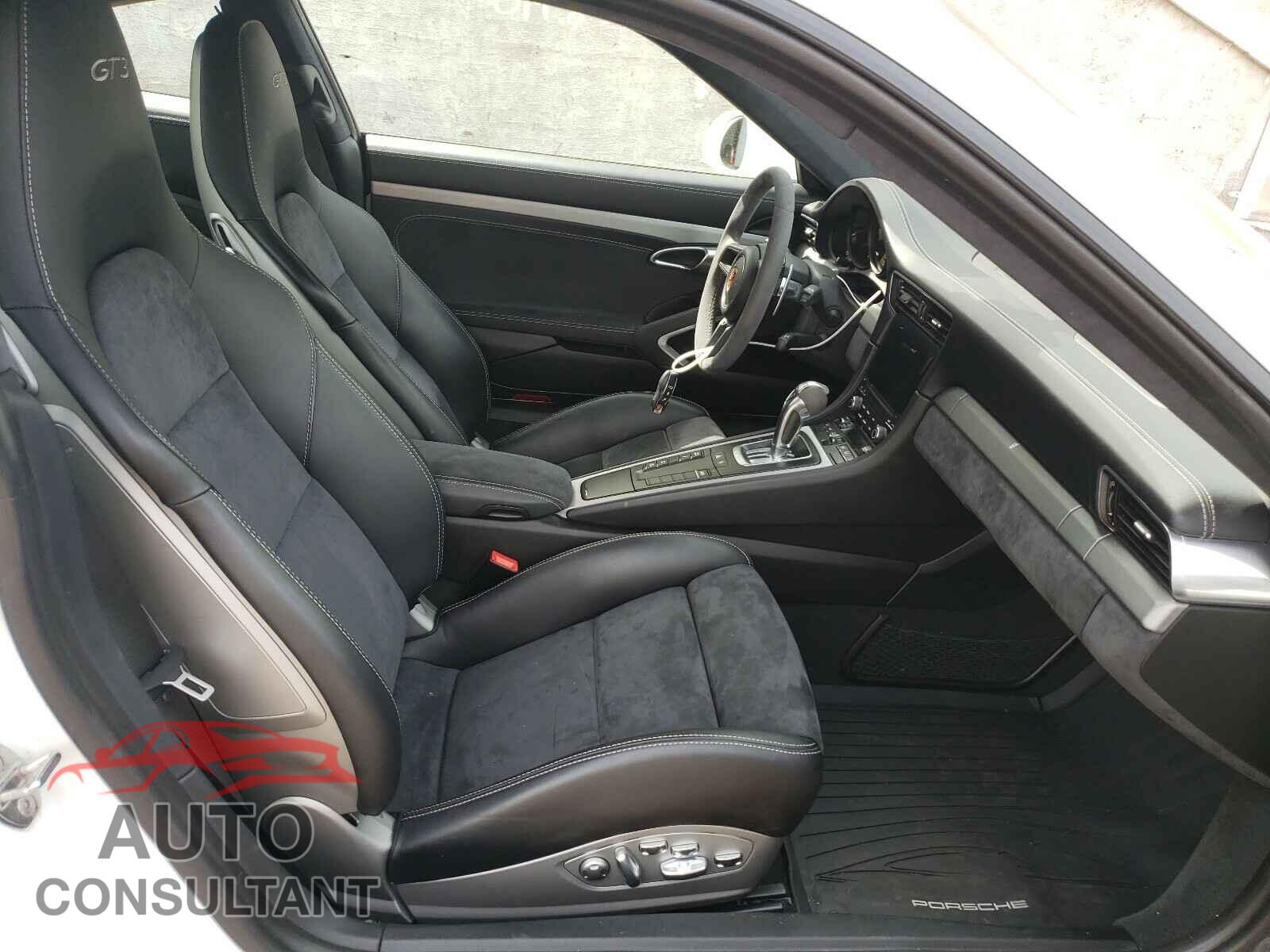 PORSCHE 911 2018 - WP0AC2A97JS174075