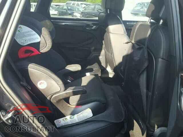 PORSCHE MACAN 2015 - WP1AB2A58FLB50982