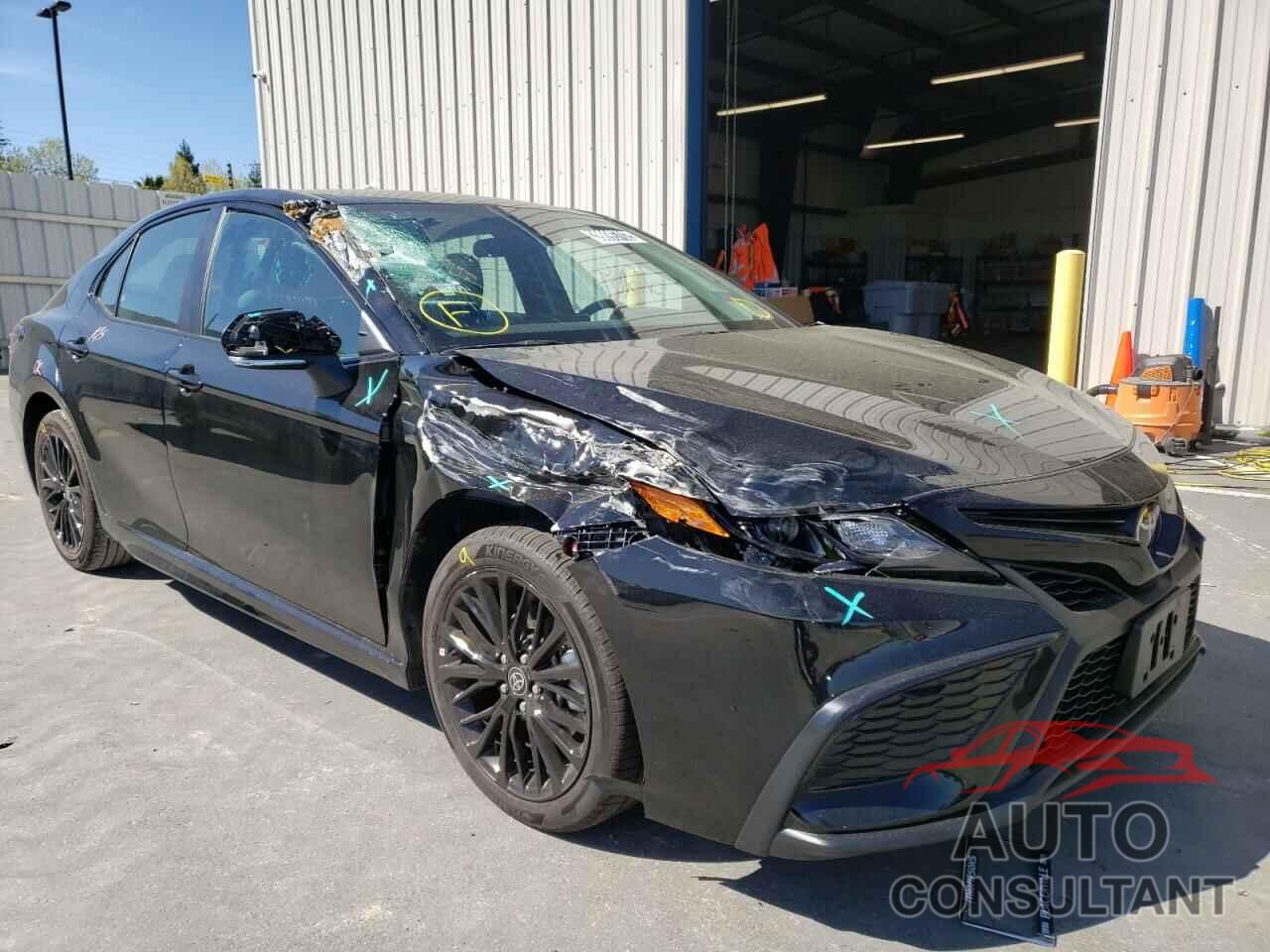 TOYOTA CAMRY 2022 - 4T1G11AK1NU024773