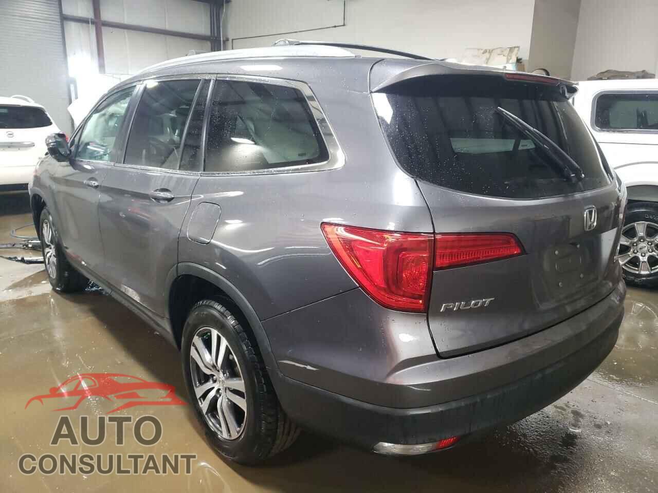 HONDA PILOT 2018 - 5FNYF6H50JB072484