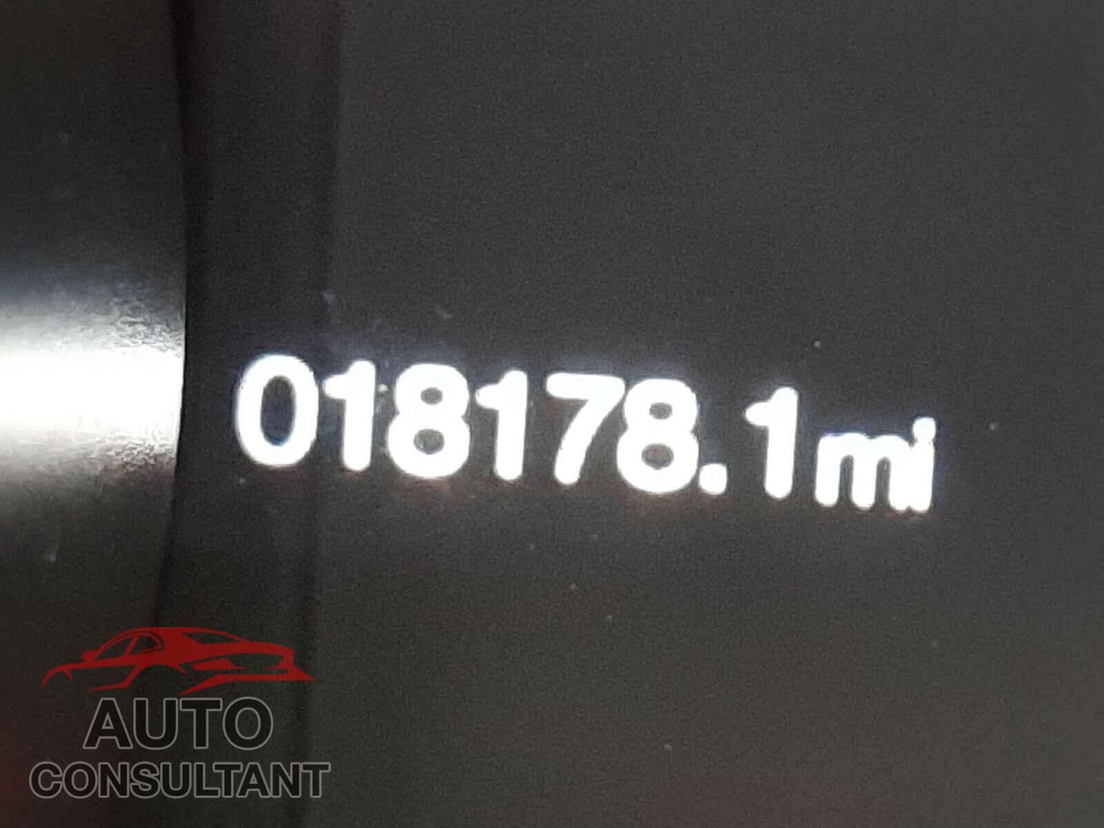 FORD MUSTANG 2018 - 1FA6P8TH8J5185124