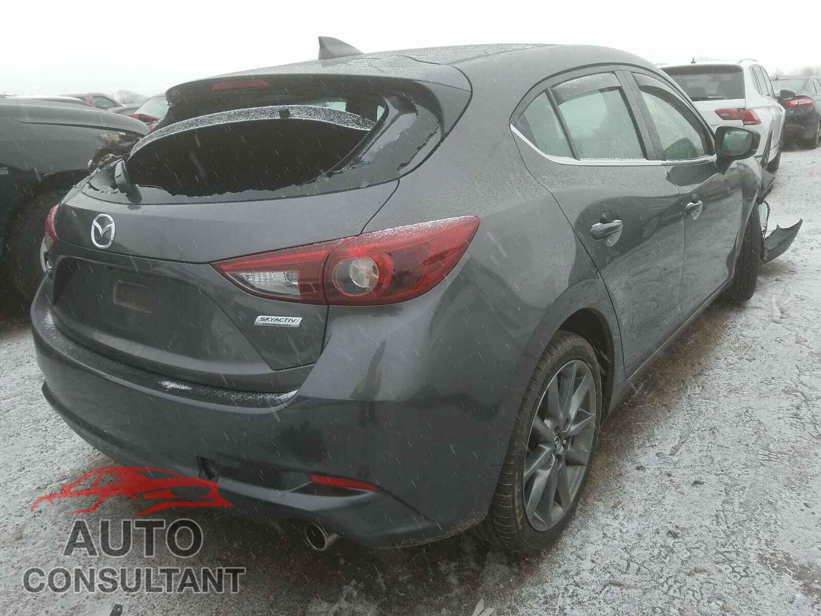 MAZDA 3 2018 - 3MZBN1M30JM269762