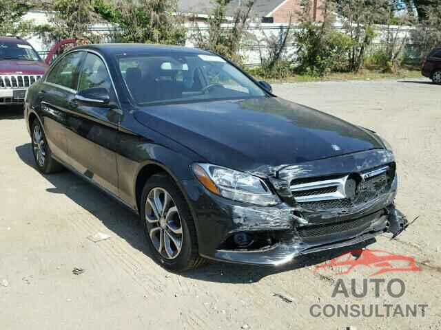 MERCEDES-BENZ C300 2015 - 55SWF4KBXFU020604