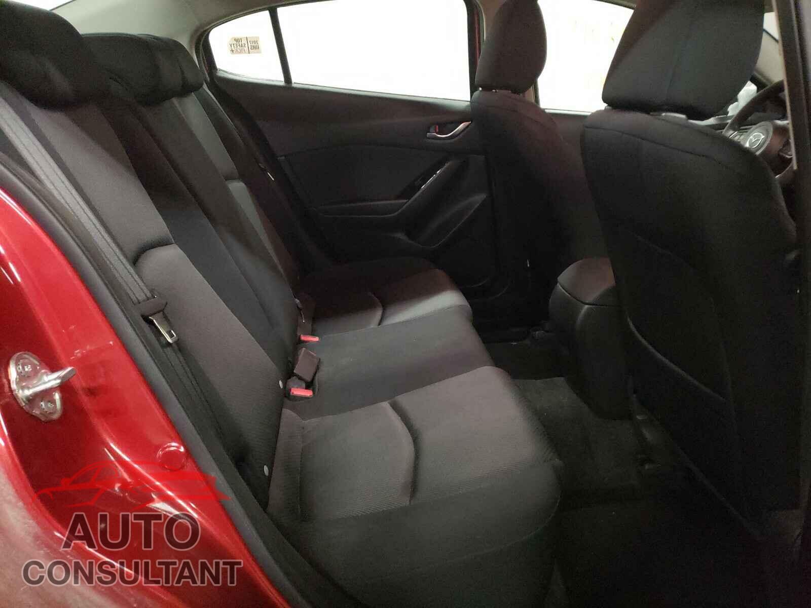 MAZDA 3 2017 - 3MZBN1U70HM155421