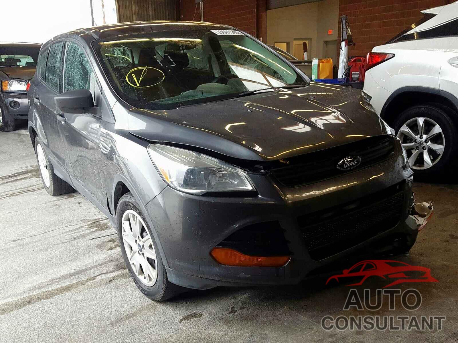 FORD ESCAPE 2016 - 5YFBURHE1HP679134