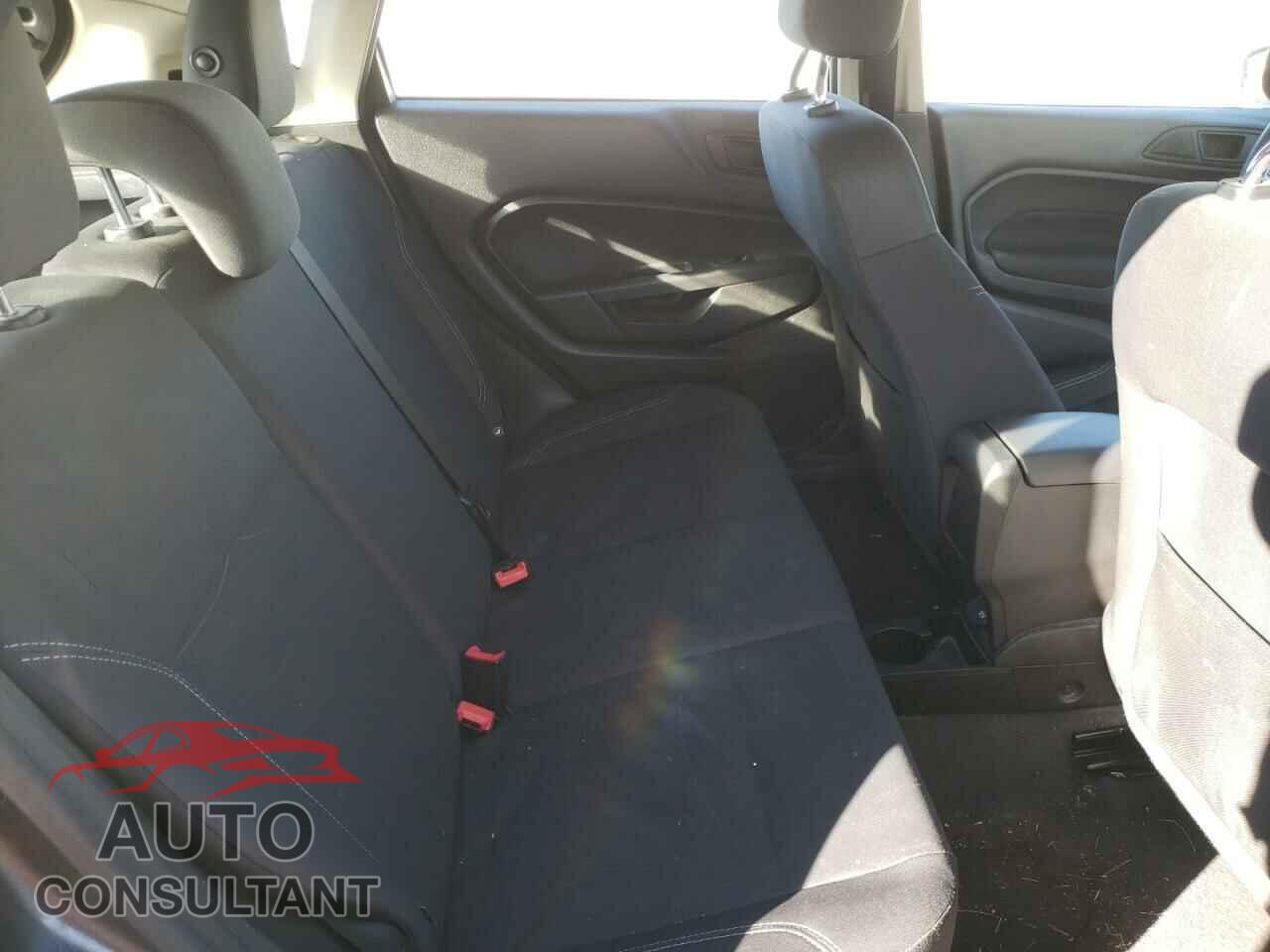 FORD FIESTA 2017 - 3FADP4EJ3HM156134