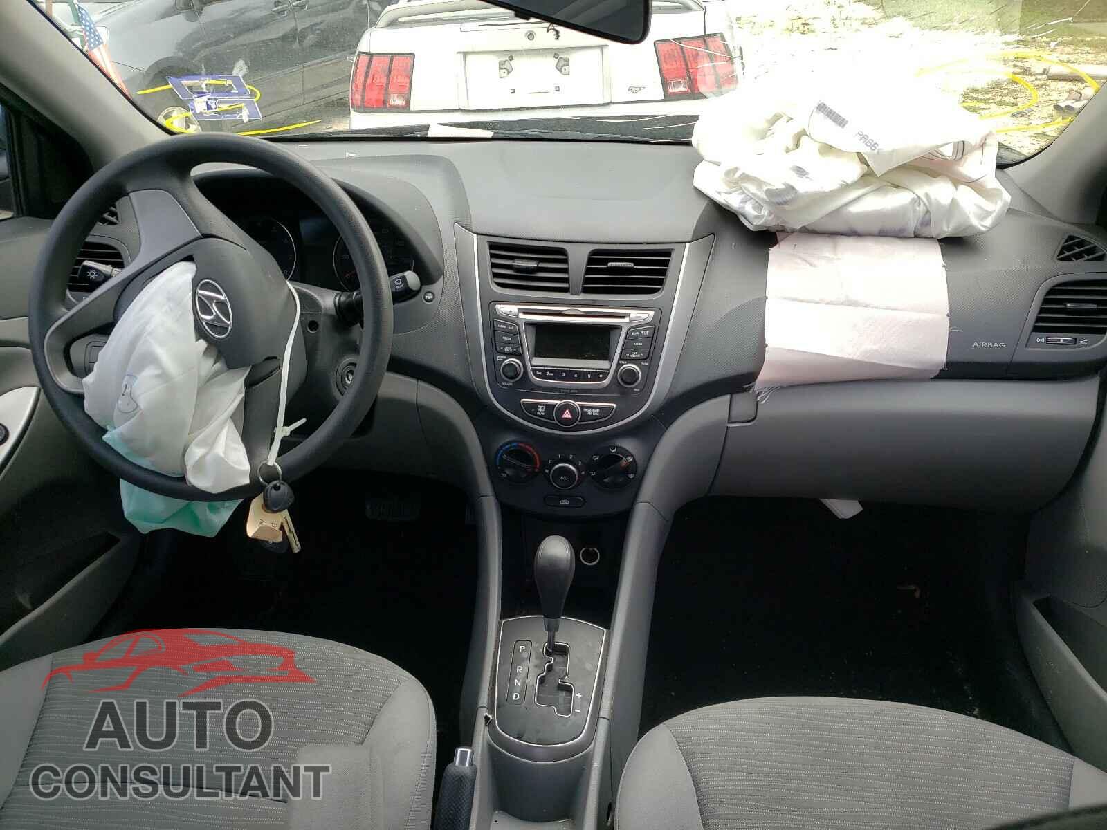 HYUNDAI ACCENT 2017 - KMHCT4AE5HU335809