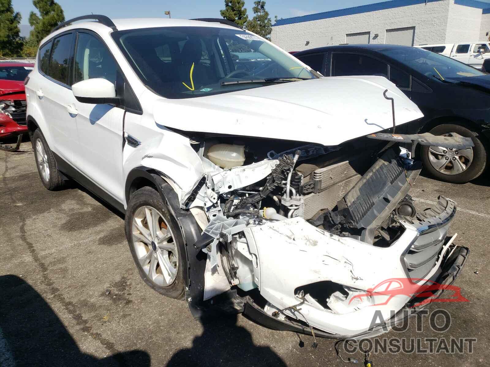 FORD ESCAPE 2018 - 1FMCU0GD5JUD60087