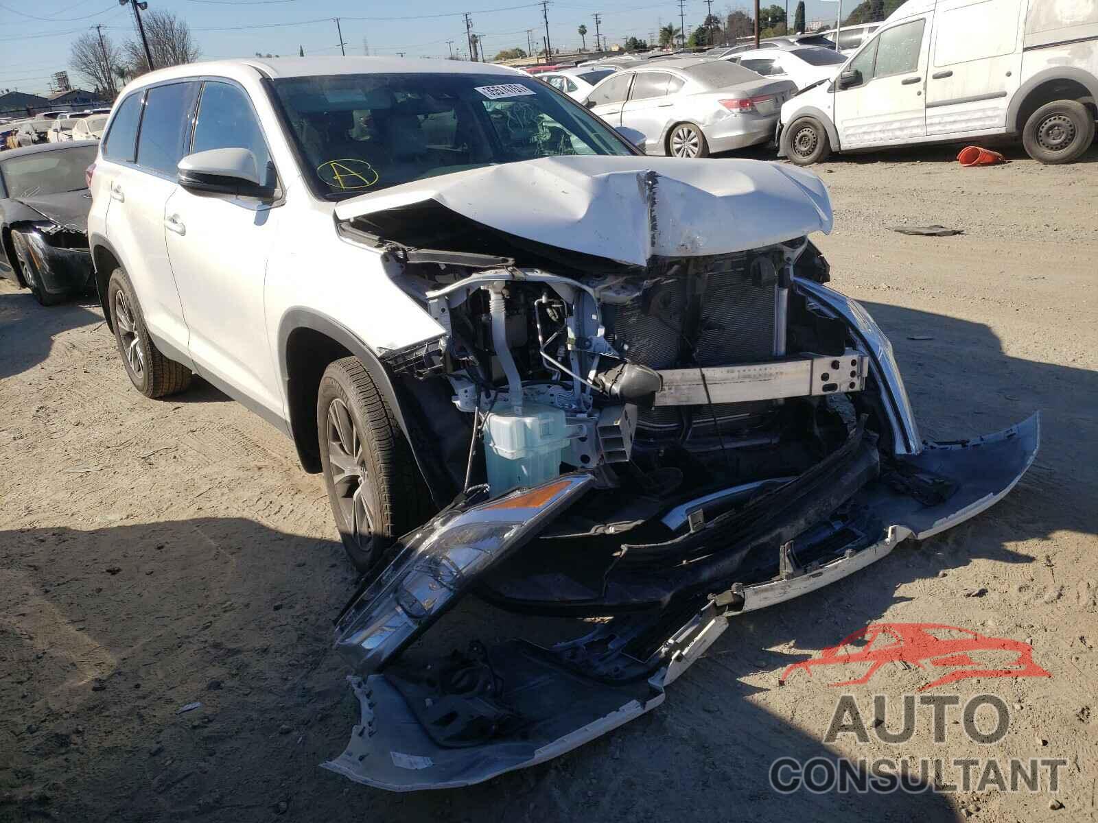 TOYOTA HIGHLANDER 2019 - 5TDZARFH6KS058295