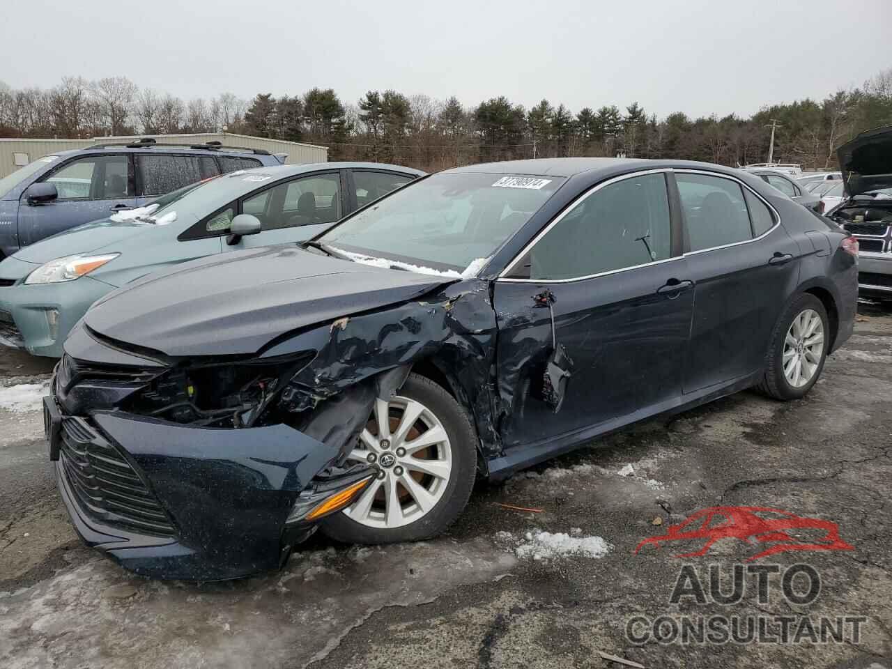TOYOTA CAMRY 2018 - 4T1B11HK0JU597058