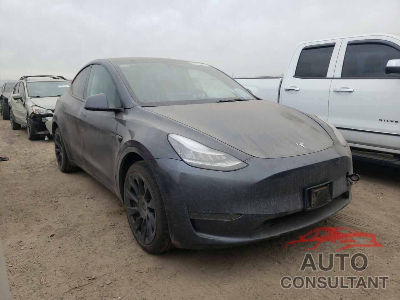 TESLA MODEL Y 2021 - 5YJYGDEE4MF084146