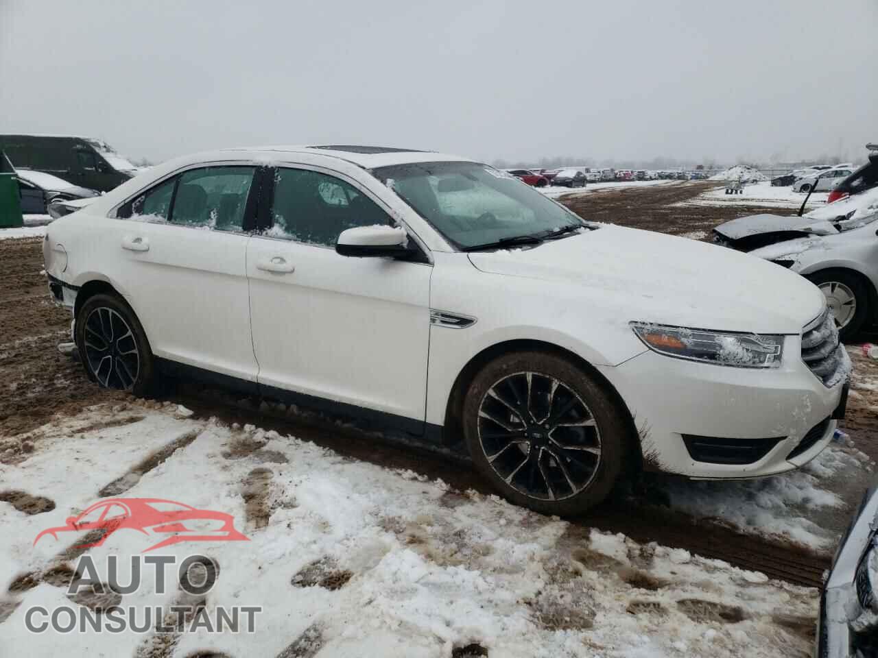 FORD TAURUS 2018 - 1FAHP2E88JG122998