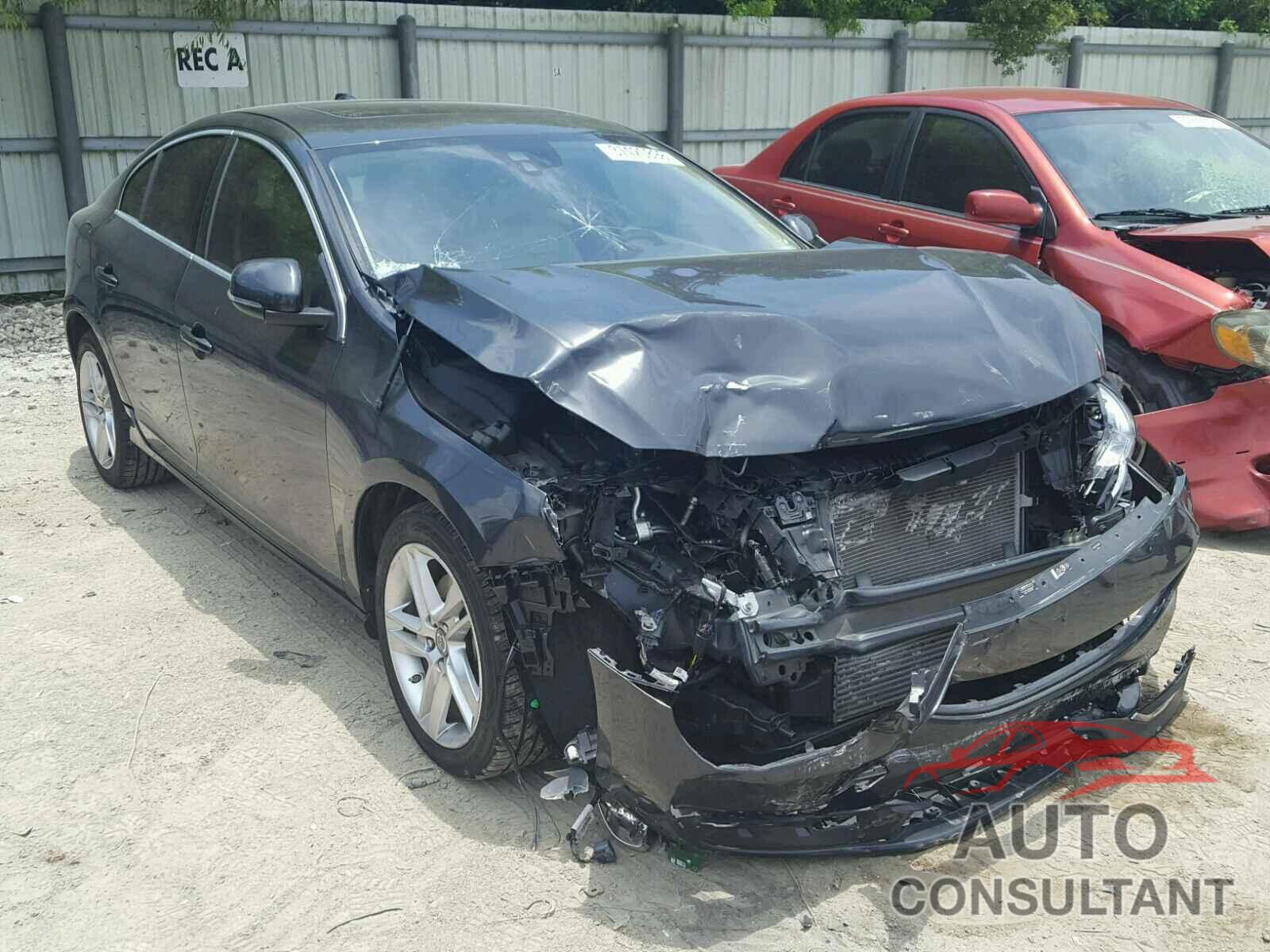 VOLVO S60 2015 - YV140MFK7F1349977