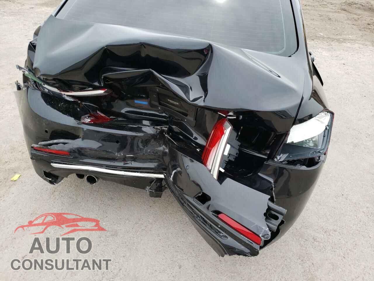 BMW 3 SERIES 2018 - WBA8B9C51JEE80806