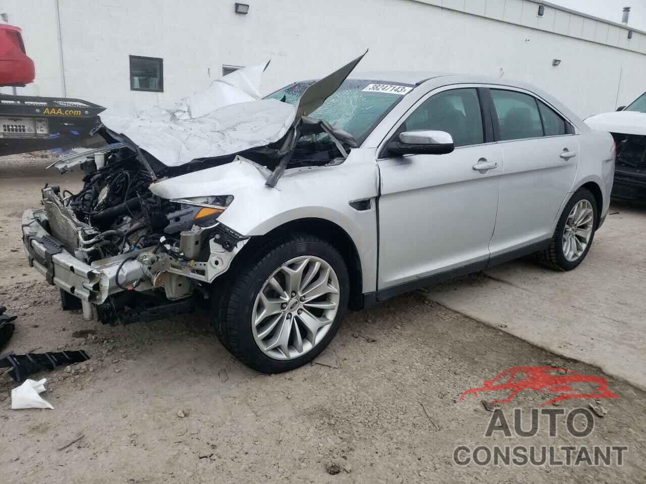 FORD TAURUS 2018 - 1FAHP2F84JG106280