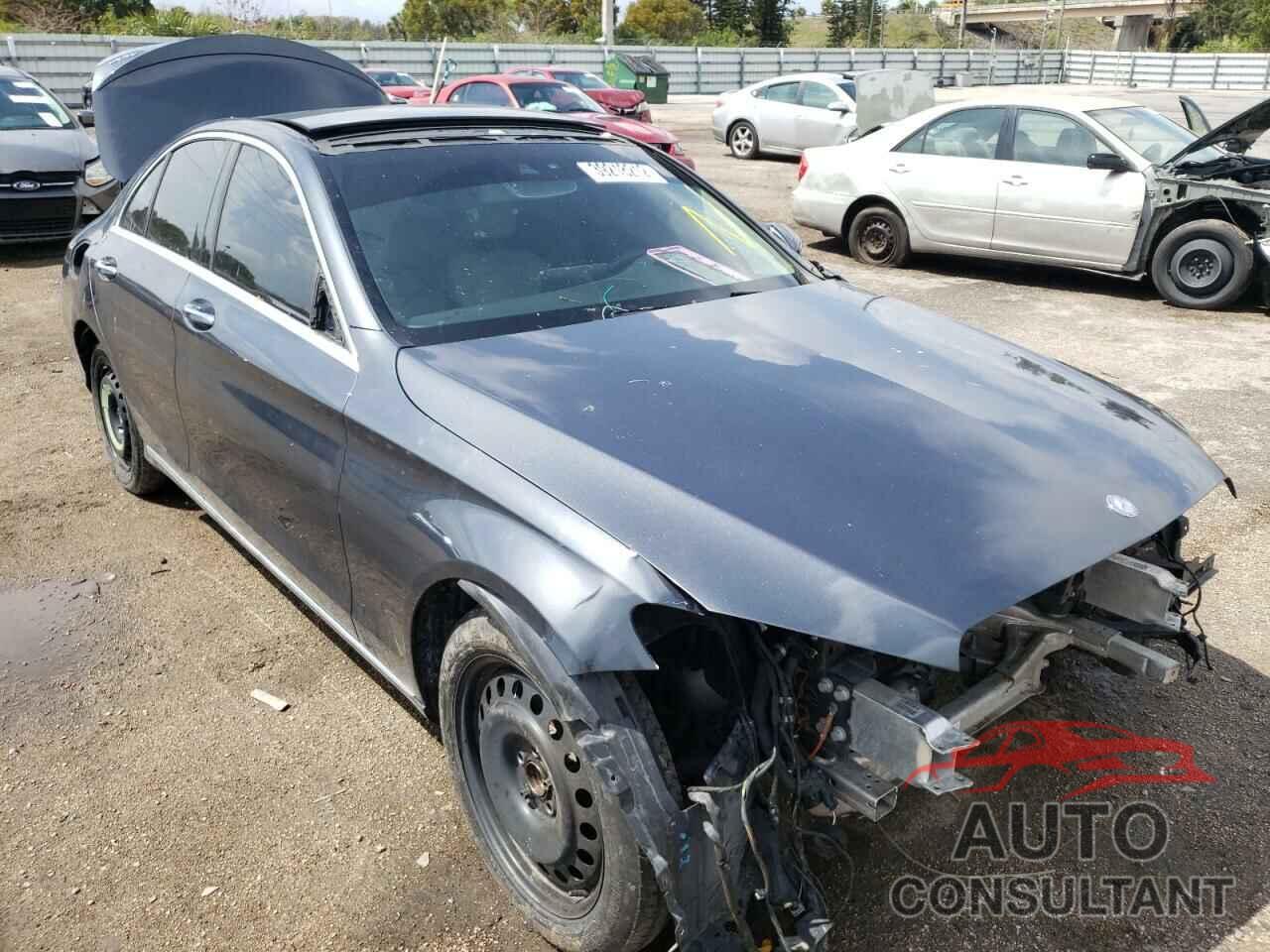 MERCEDES-BENZ C-CLASS 2016 - 55SWF4KB2GU132508