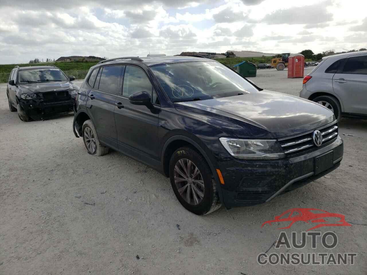 VOLKSWAGEN TIGUAN 2018 - 3VV1B7AX2JM057979