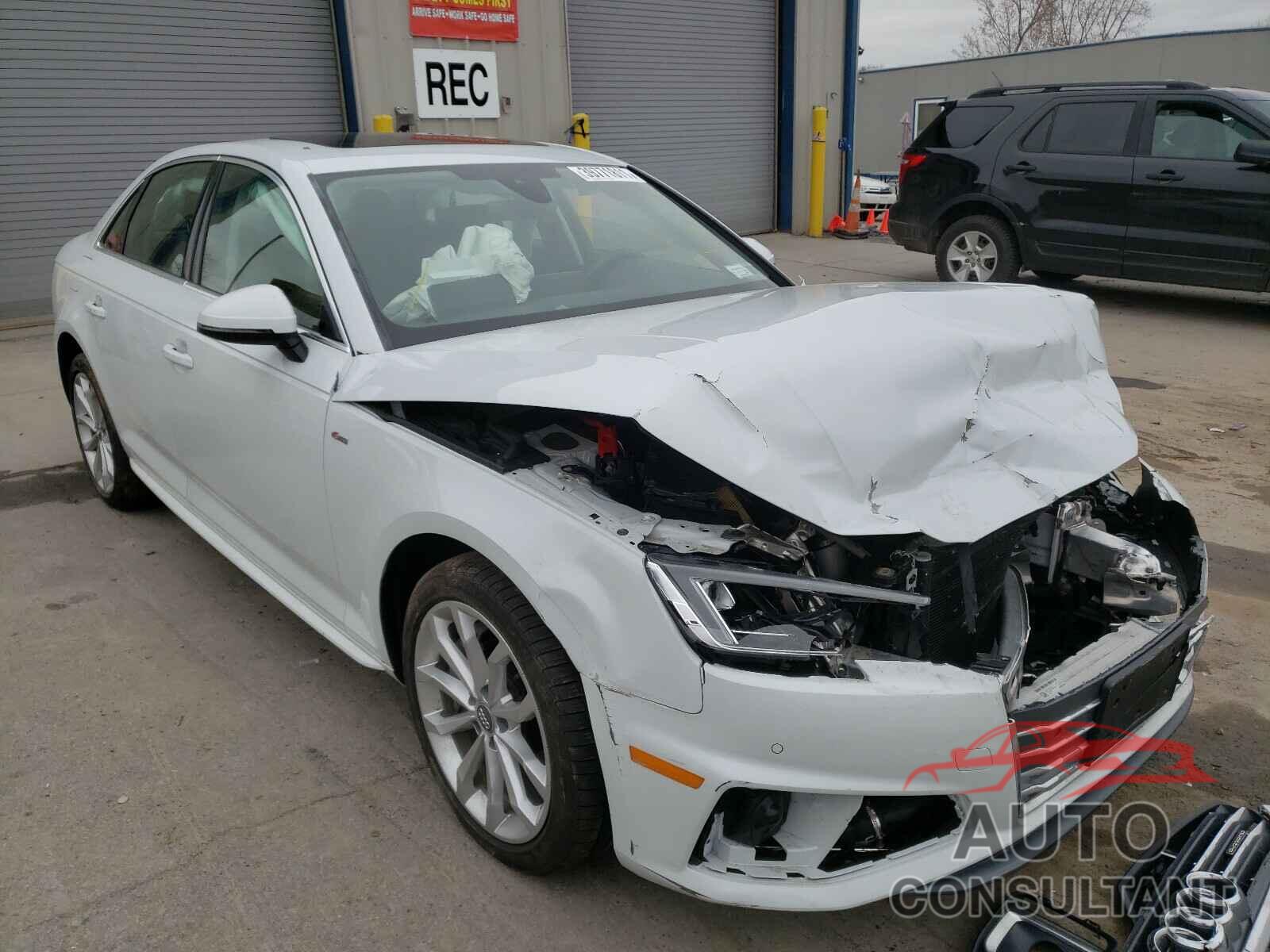 AUDI A4 2019 - WAUENAF47KN011801