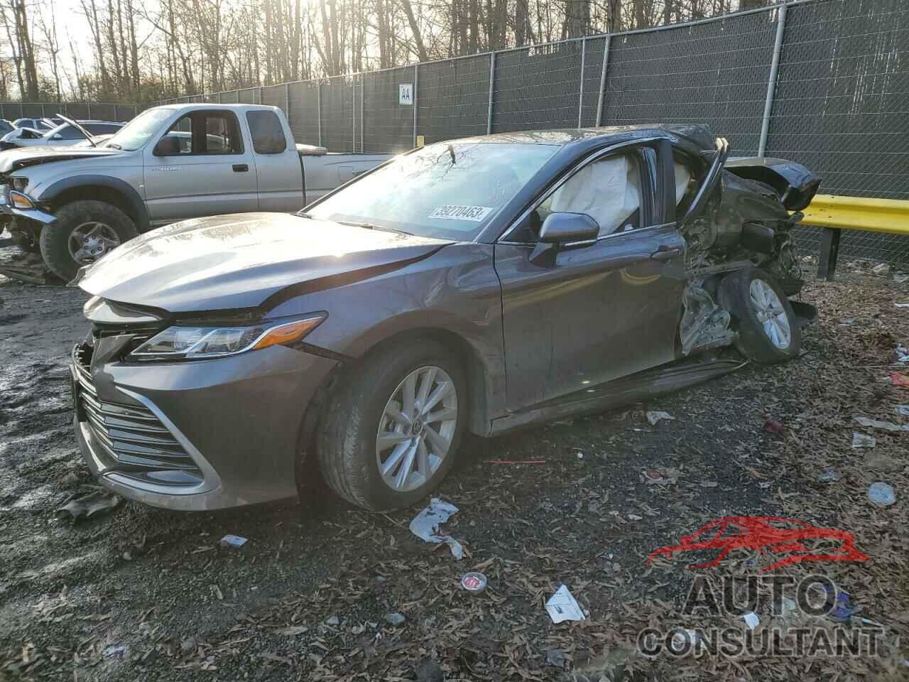 TOYOTA CAMRY 2022 - 4T1R11AK1NU632835