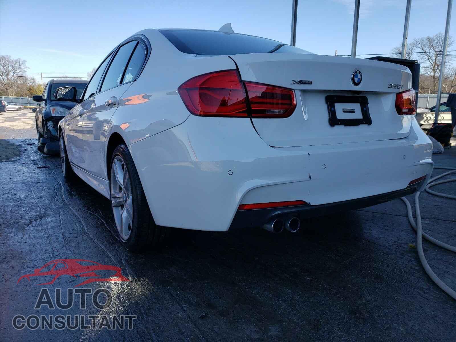 BMW 3 SERIES 2016 - WBA8E3G50GNU00366