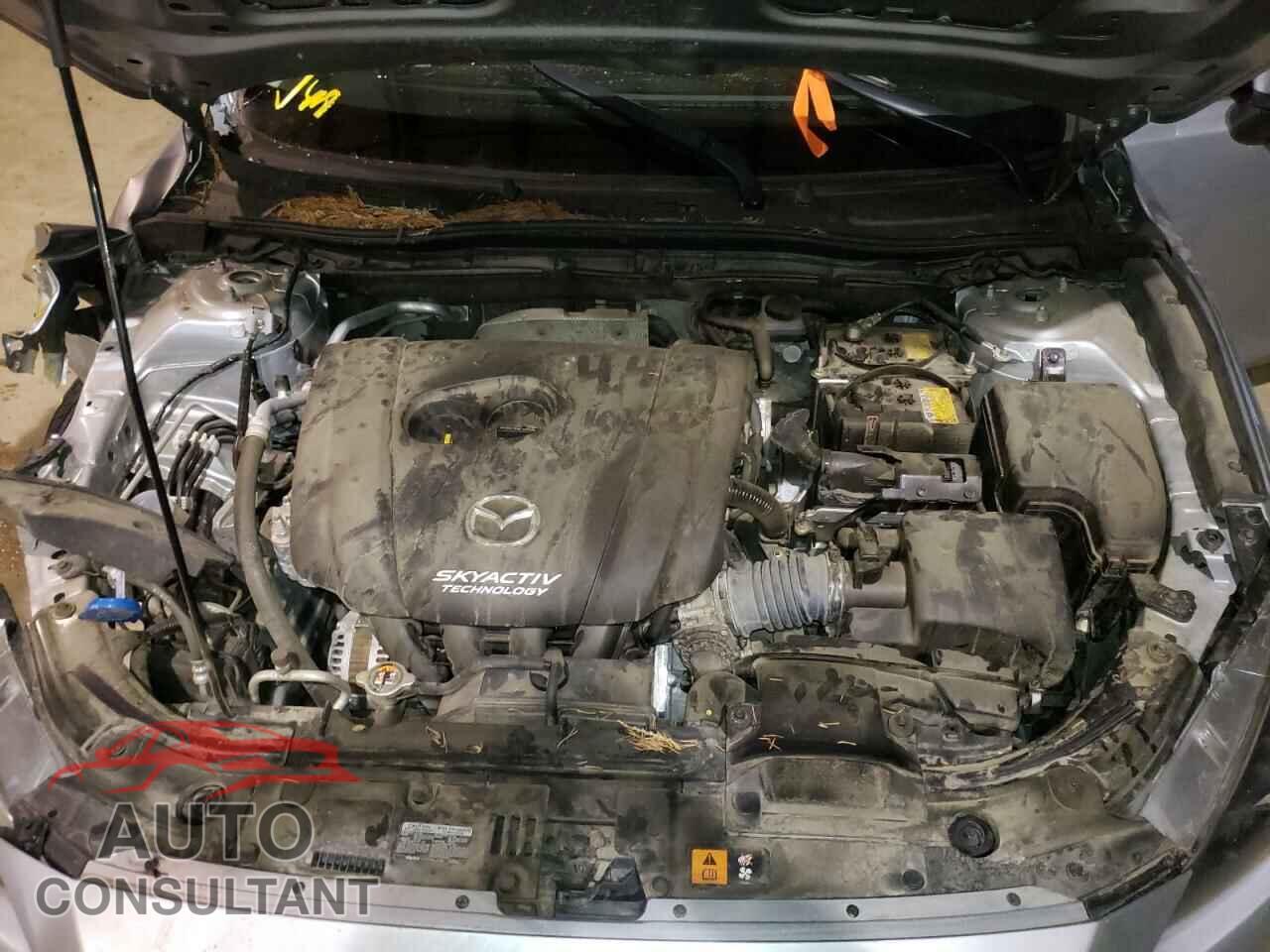 MAZDA 3 2017 - JM1BN1K76H1121924
