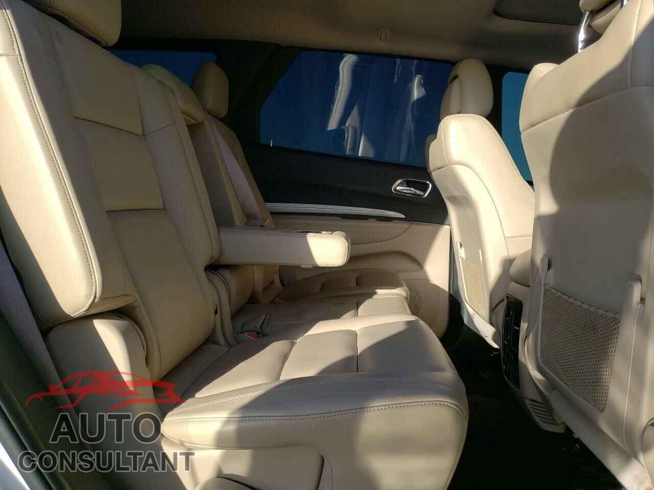 DODGE DURANGO 2017 - KMHLR4AF7NU225671
