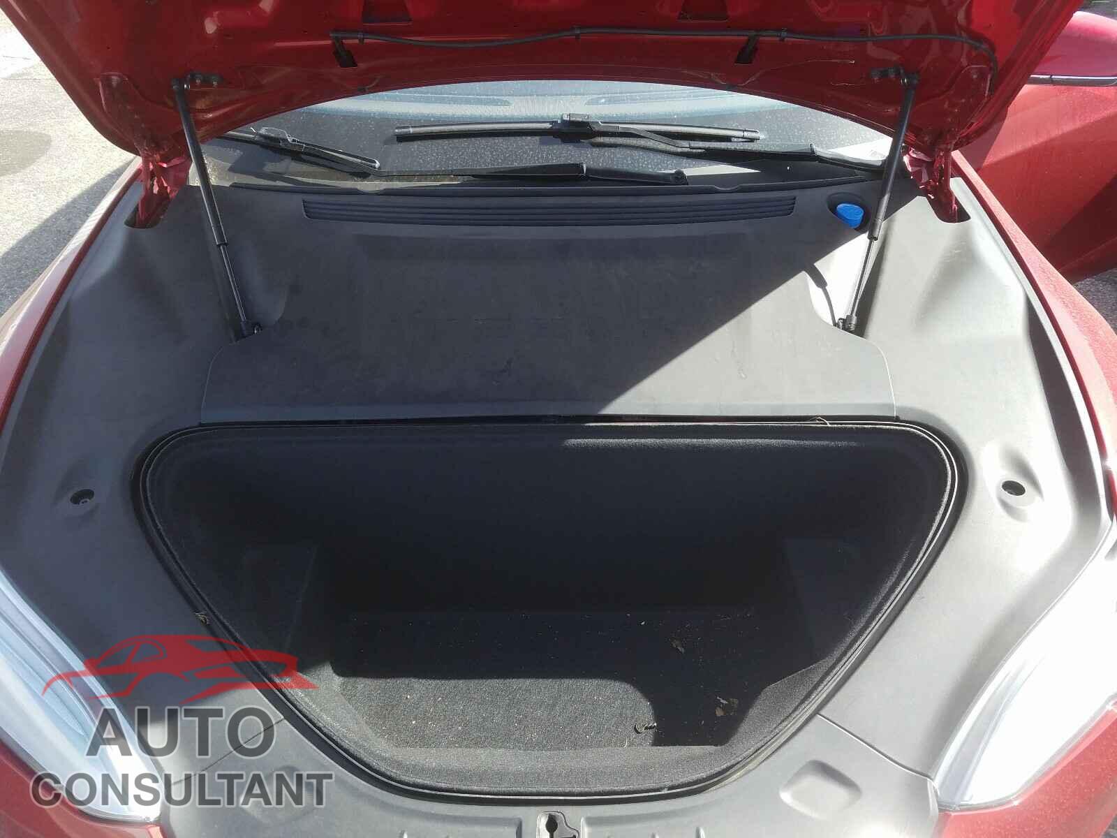 TESLA MODEL S 2016 - 5YJSA1E25GF127568
