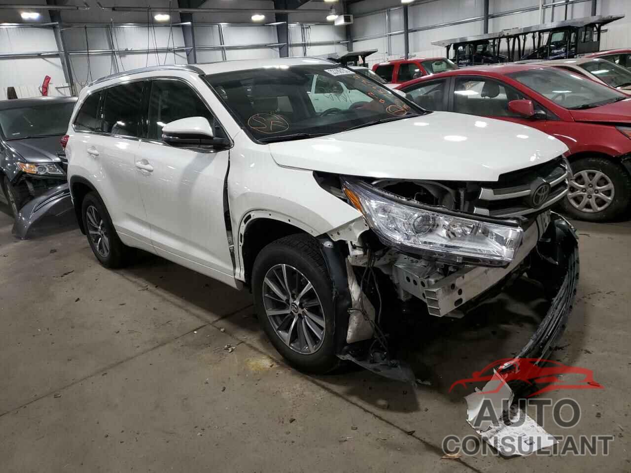TOYOTA HIGHLANDER 2018 - 5TDJZRFH8JS910179