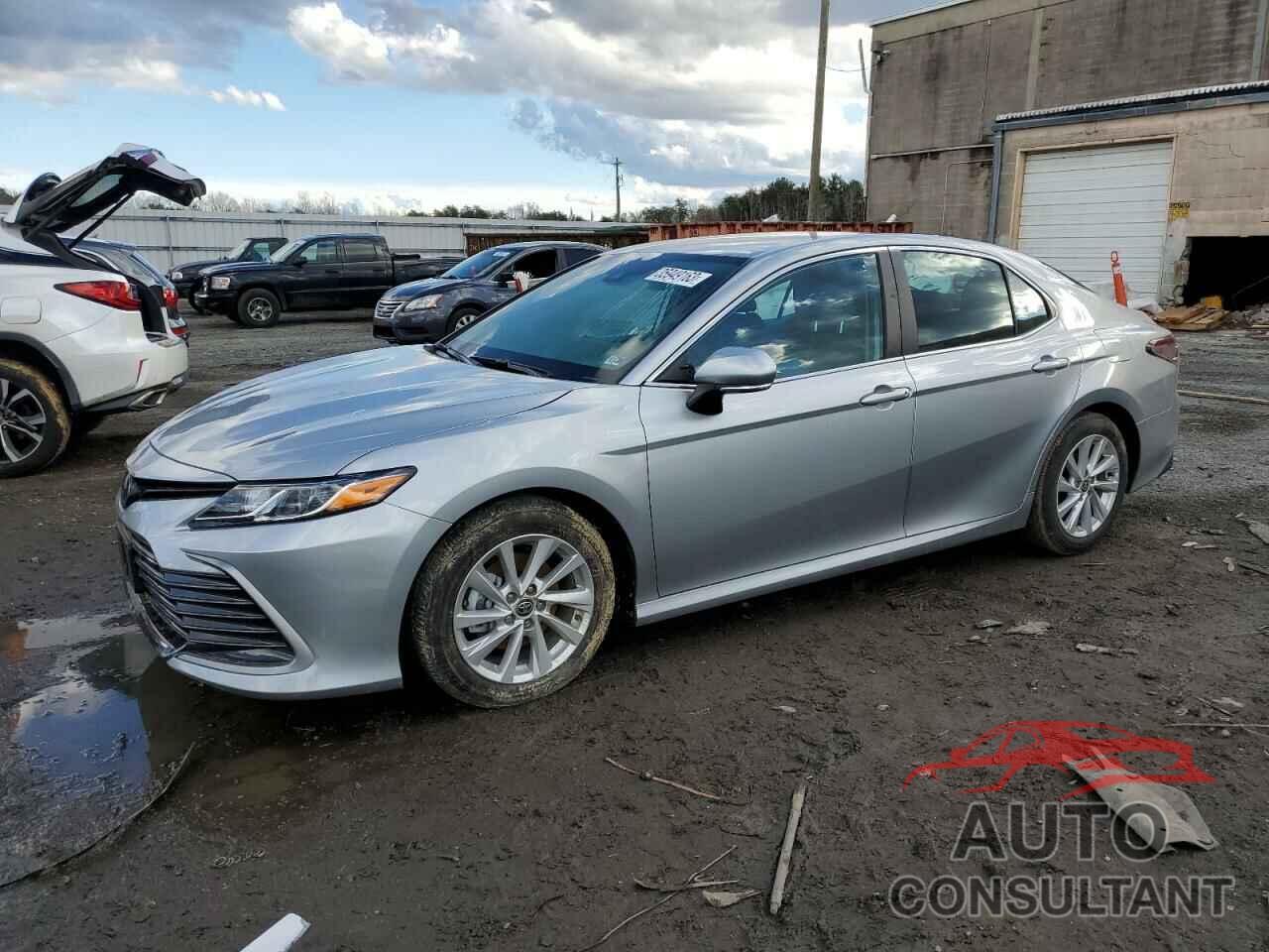 TOYOTA CAMRY 2023 - 4T1C11AK1PU743166