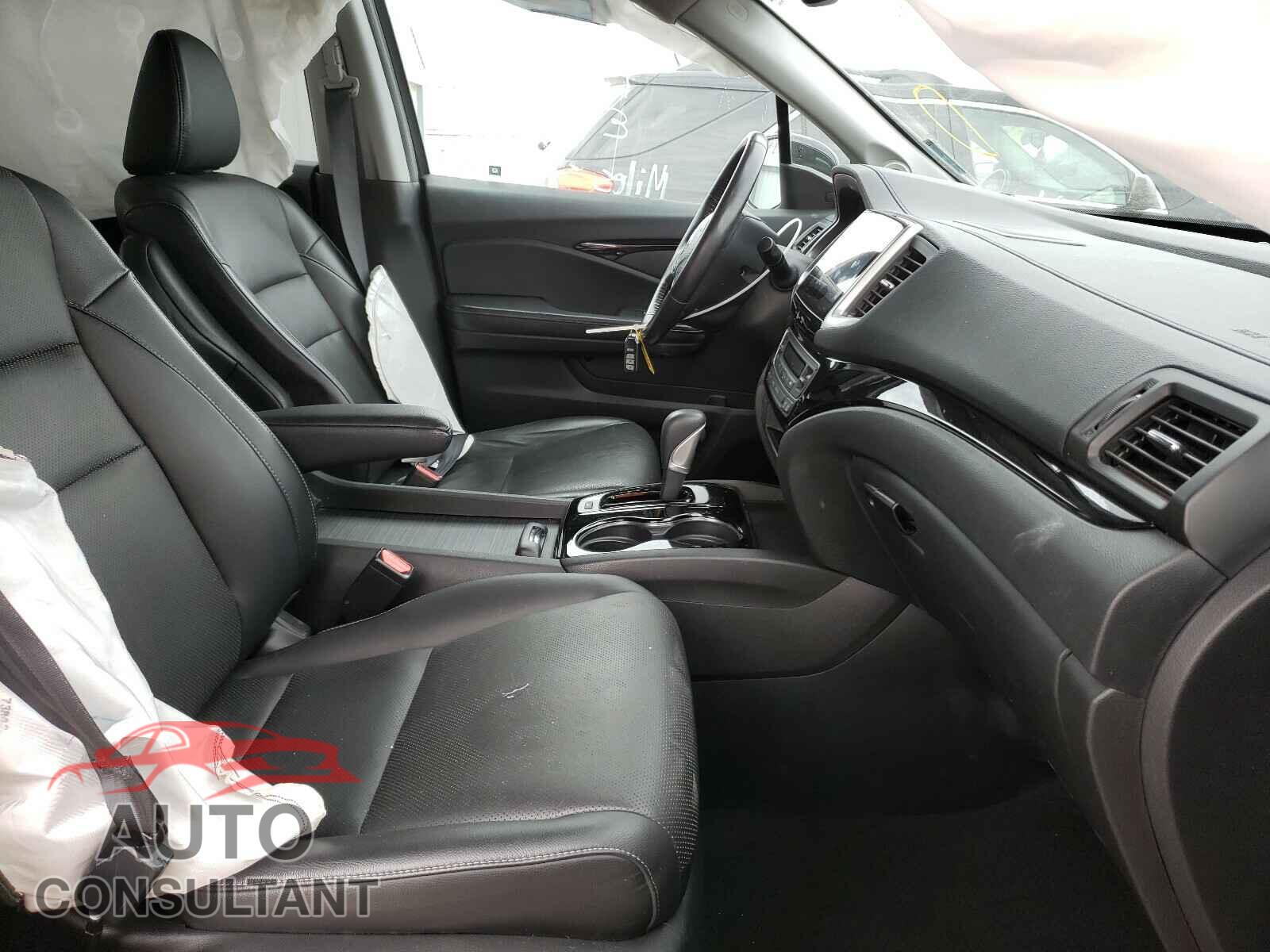 HONDA RIDGELINE 2017 - 5FPYK3F70HB026136