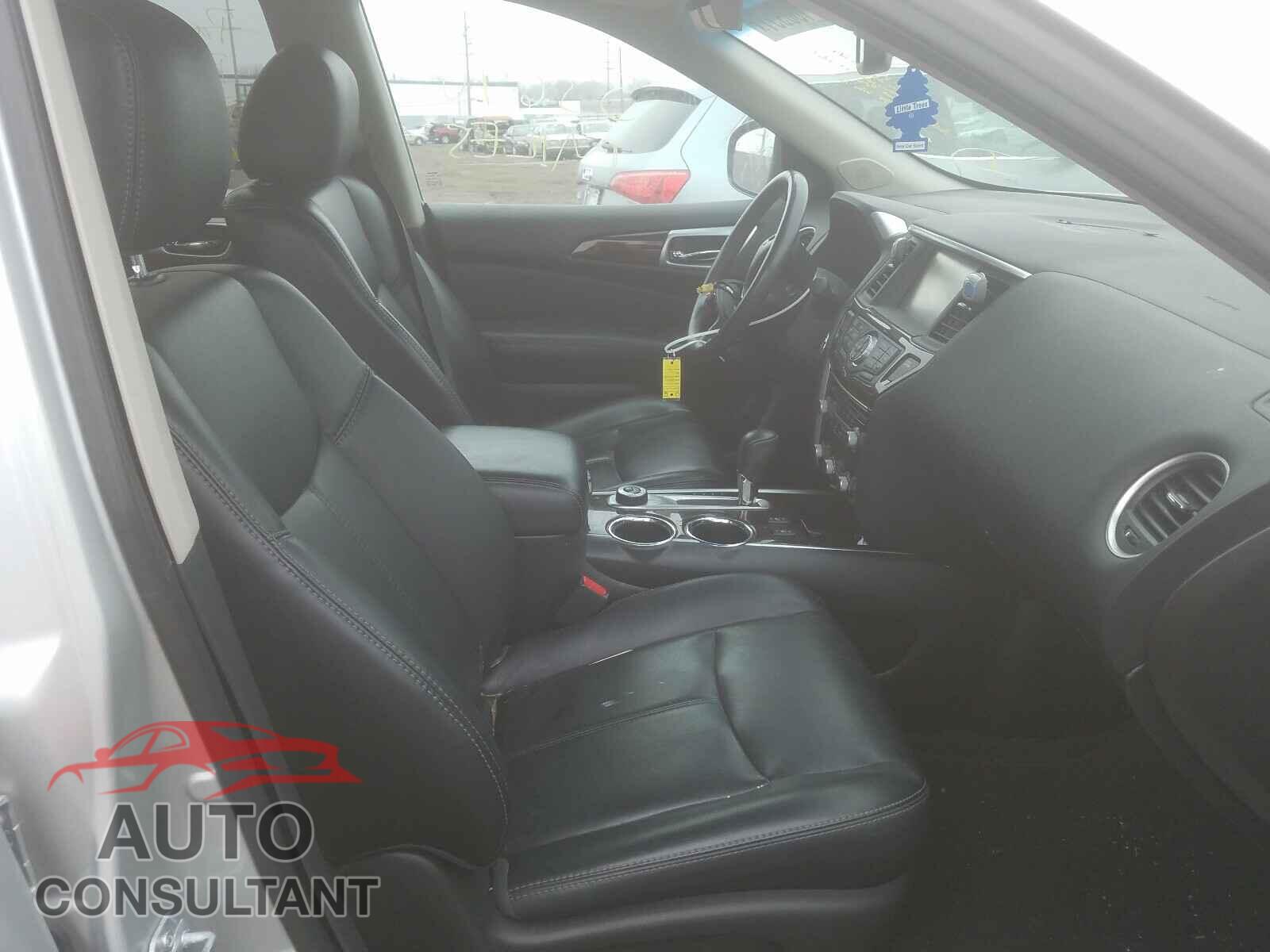 NISSAN PATHFINDER 2016 - 5N1AR2MM0GC643665