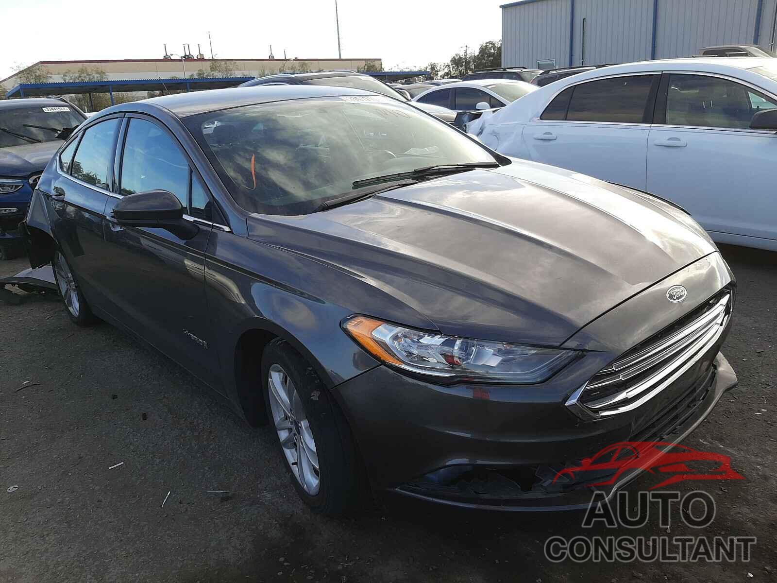 FORD FUSION 2018 - 3FA6P0LU5JR139973