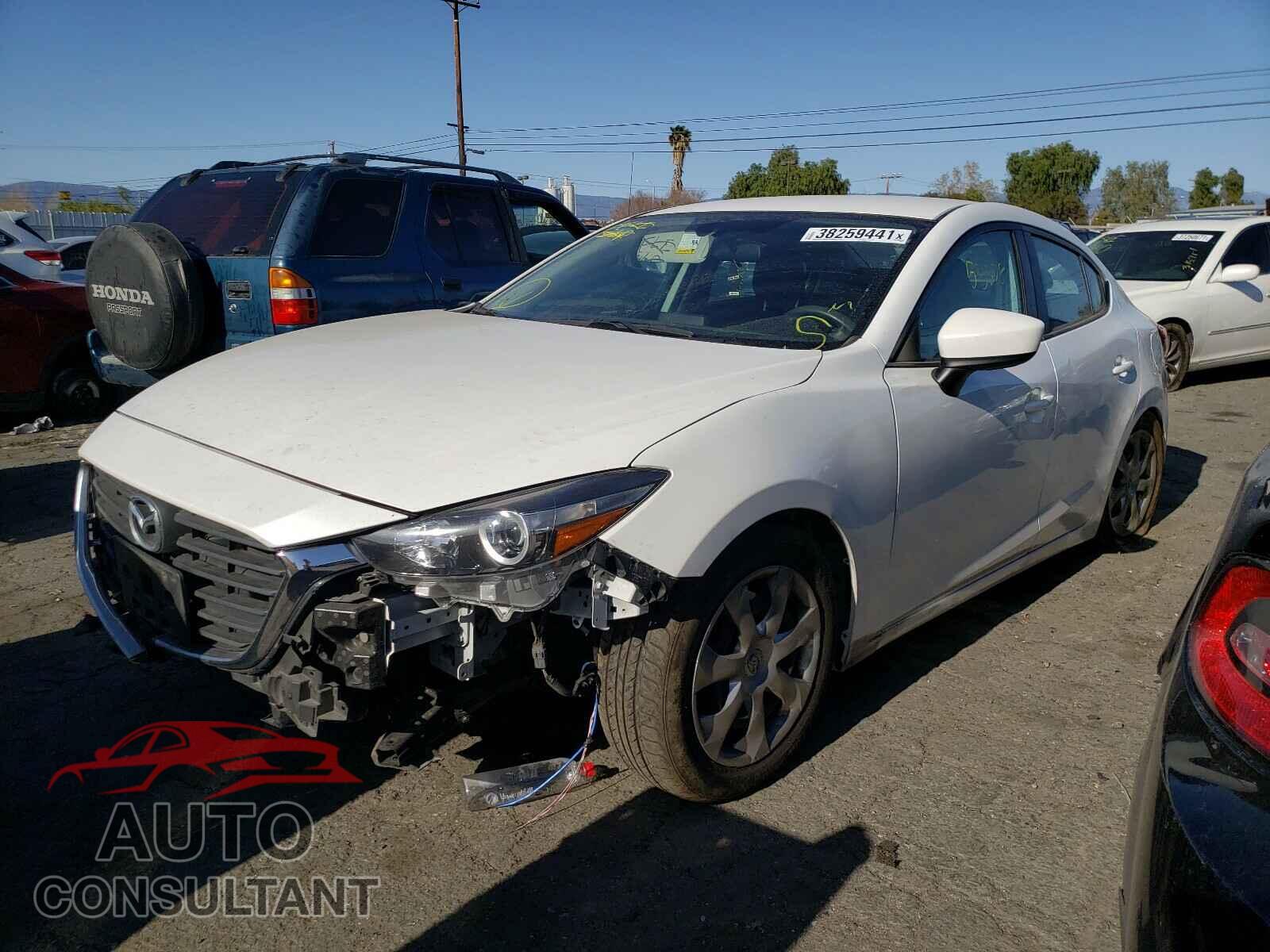 MAZDA 3 2017 - 3MZBN1U79HM156888