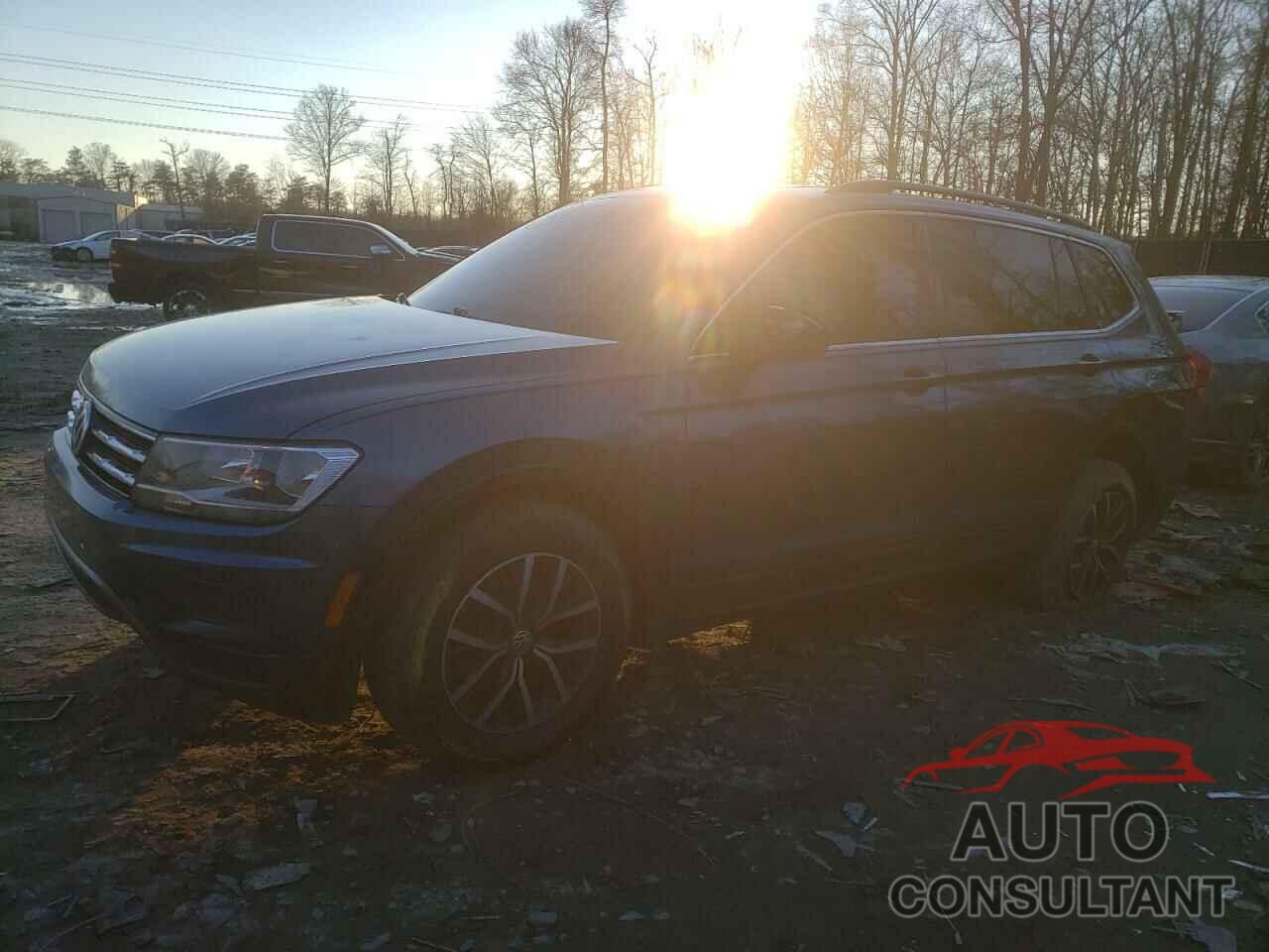 VOLKSWAGEN TIGUAN 2019 - 3VV2B7AX4KM128038