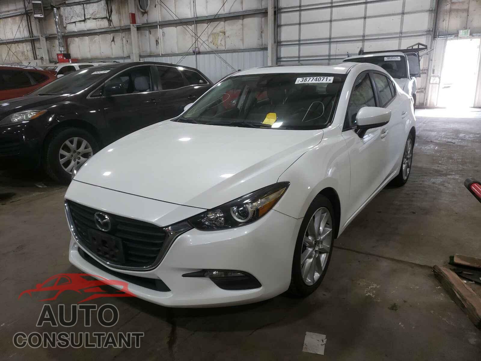 MAZDA 3 2017 - 3MZBN1V78HM124237