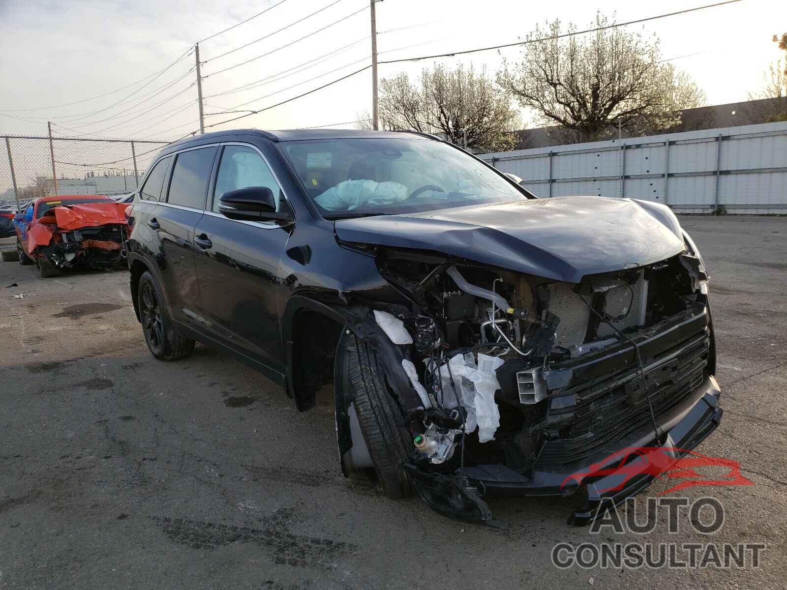 TOYOTA HIGHLANDER 2019 - 5TDJZRFH4KS603027