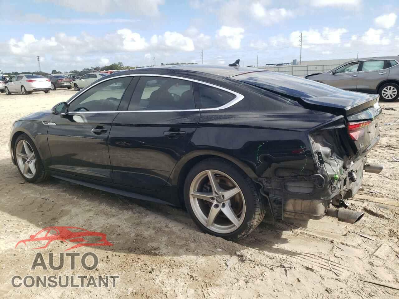 AUDI A5 2018 - WAUDNCF53JA068101