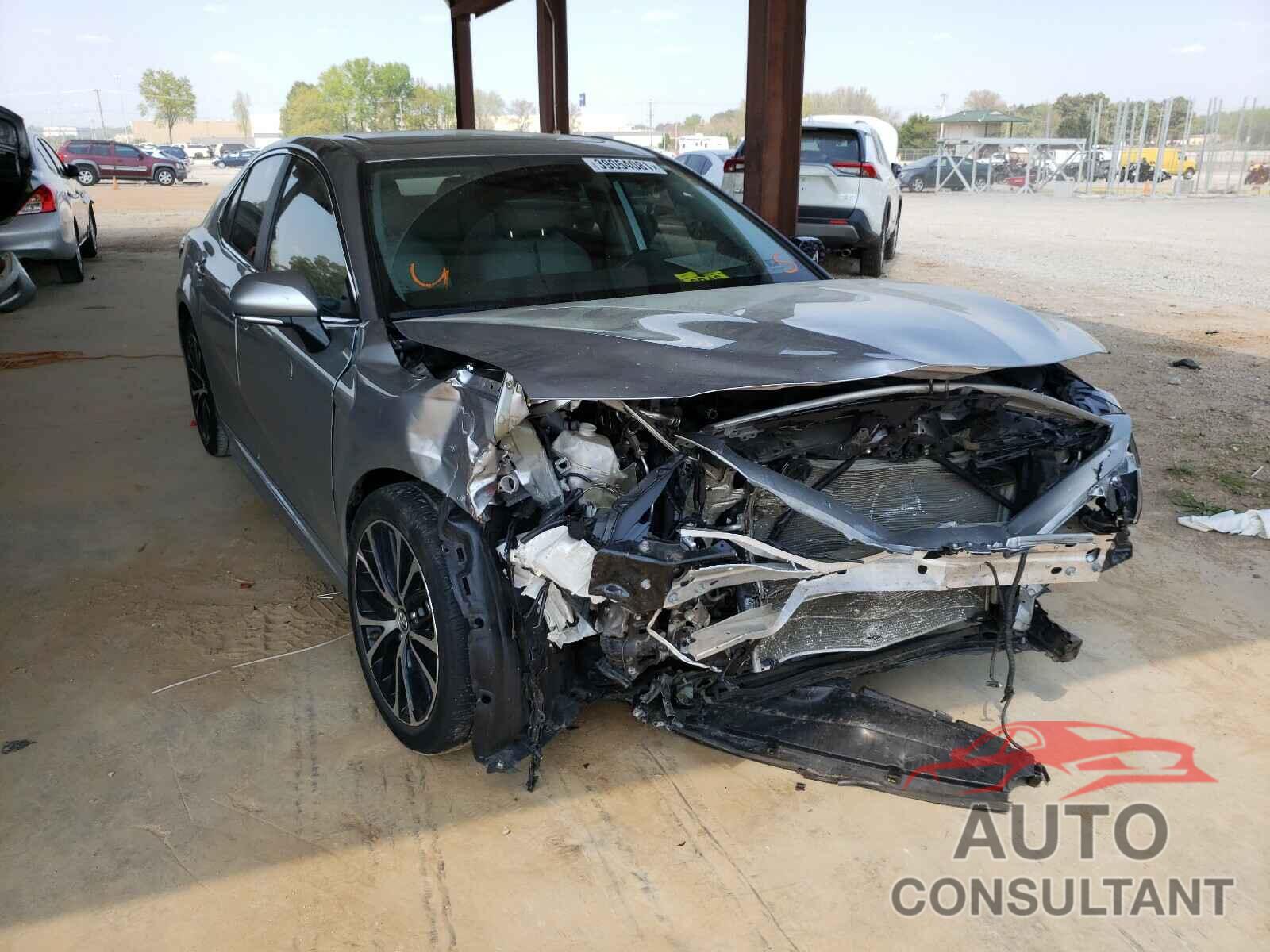 TOYOTA CAMRY 2019 - 4T1B11HK4KU709443