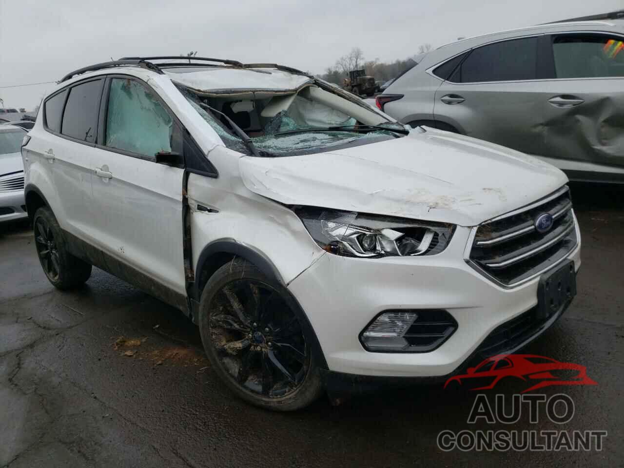 FORD ESCAPE 2017 - 1FMCU9JD0HUD47755